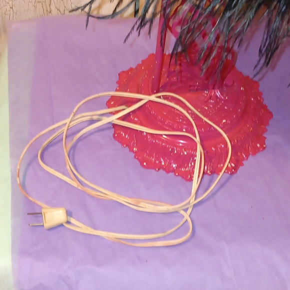 Vintage Pink Butterfly Lamp with Feathers - Picture 8 of 8